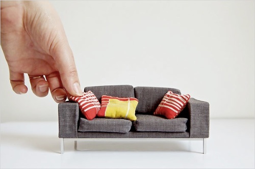 new-york-times-modern-miniature-dollhouse-sofa